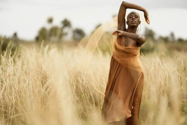 Seasonal Transitions: Mastering Style Across Changing Landscapes