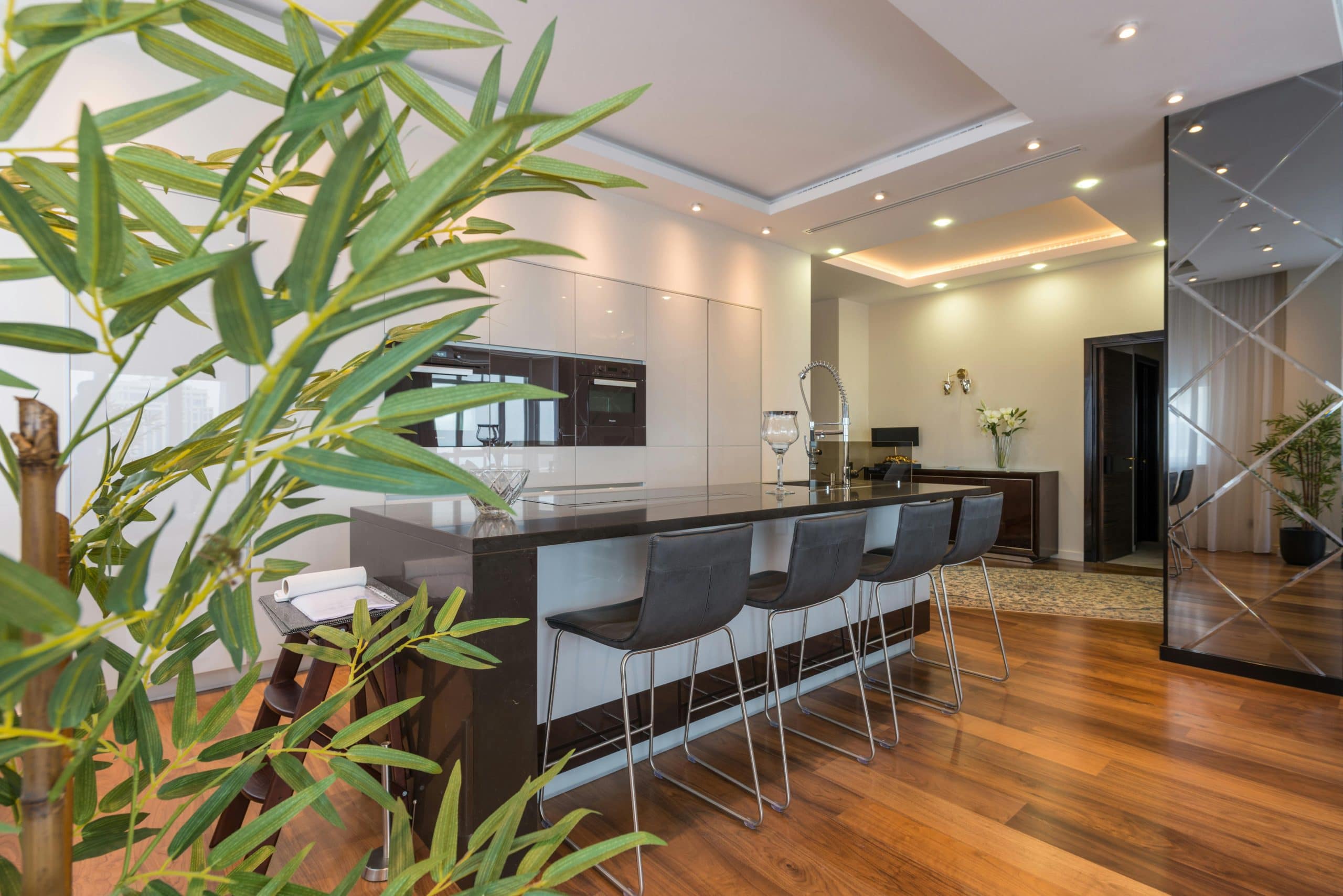 Luxury Real Estate: Exploring High-End Living Experiences